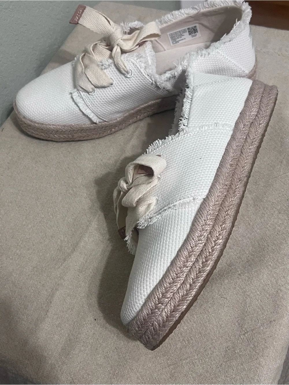 TOMS Cream Frayed Canvas Espadrille Sneakers